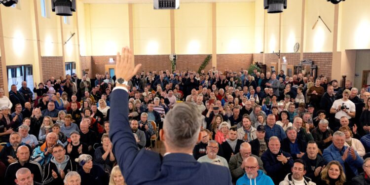 La marea etnonacionalista de Alemania coge fuerza y aspira a ganar en el Este