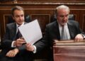 José Luis Rodríguez Zapatero y Pedro Solbes, en el Congreso de los Diputados, en 2008.