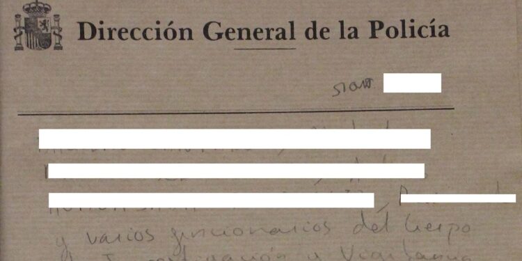 Medio millar de investigadores reclaman a Marlaska el acceso completo a los archivos del franquismo