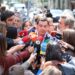 Llegada del candidato del PP andaluz, Juanma Moreno, a la sede del PP en Génova, este lunes.
