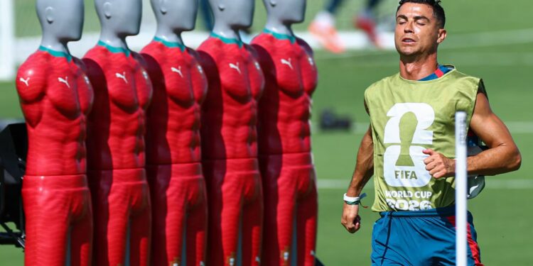 La titularidad de Cristiano Ronaldo en el Mundial desata una tormenta en Portugal