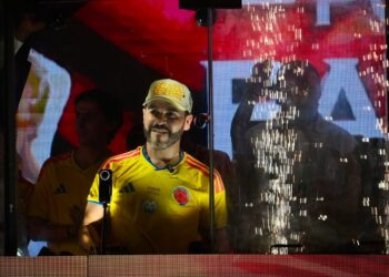 Abelardo de la Espriella durante su discurso, en Barranquilla, este domingo.