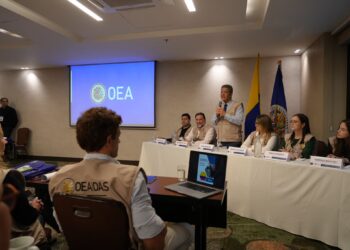 Los observadores electorales dan por limpia la primera vuelta que Petro pone en duda | Elecciones Presidenciales Colombia