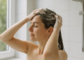 ¿Con qué frecuencia debes lavar tu cabello?