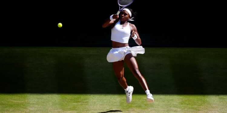 Coco Gauff levanta el muro de los tres sets y accede a las semifinales de Wimbledon