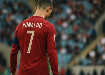 Cristiano confirma su retiro del Mundial.