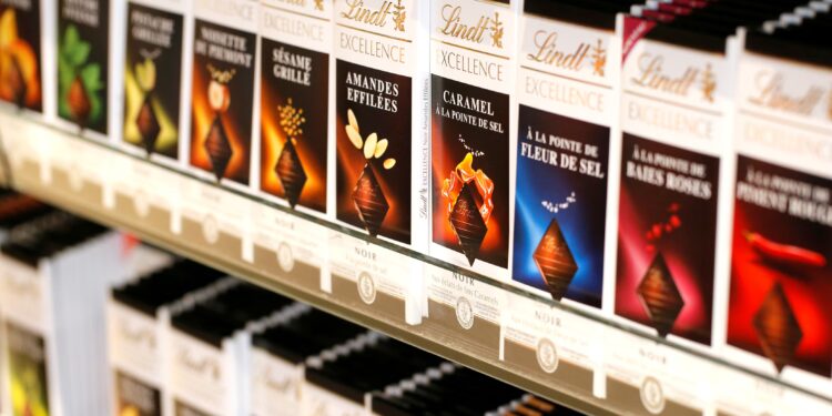 El fabricante suizo de chocolate Lindt se enfrenta a una demanda en EE UU por presunto uso de trabajo infantil | Empresas