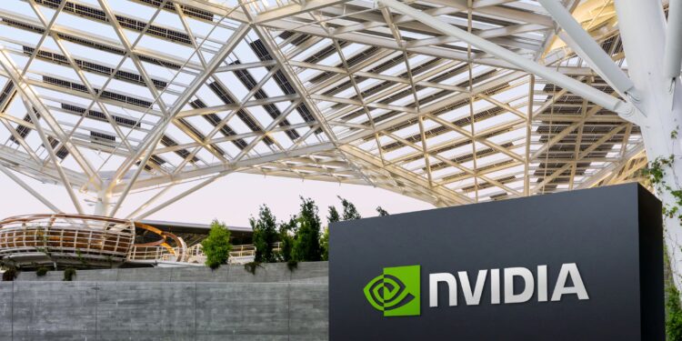 La ruleta rusa llega a la Bolsa: invertir 20.000 euros en Nvidia con solo 1.000 y un elevado riesgo