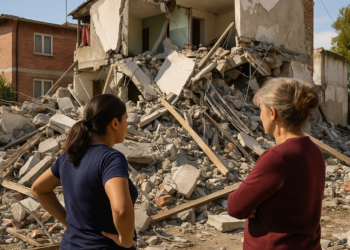 Residentas quedan sin vivienda tras temblores